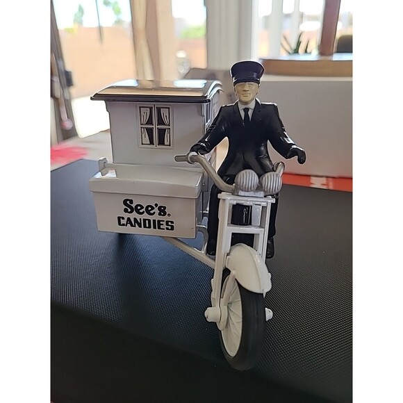 Old Time Home Made See’s Candies Figurine Excellent Condition - Picture 9 of 9